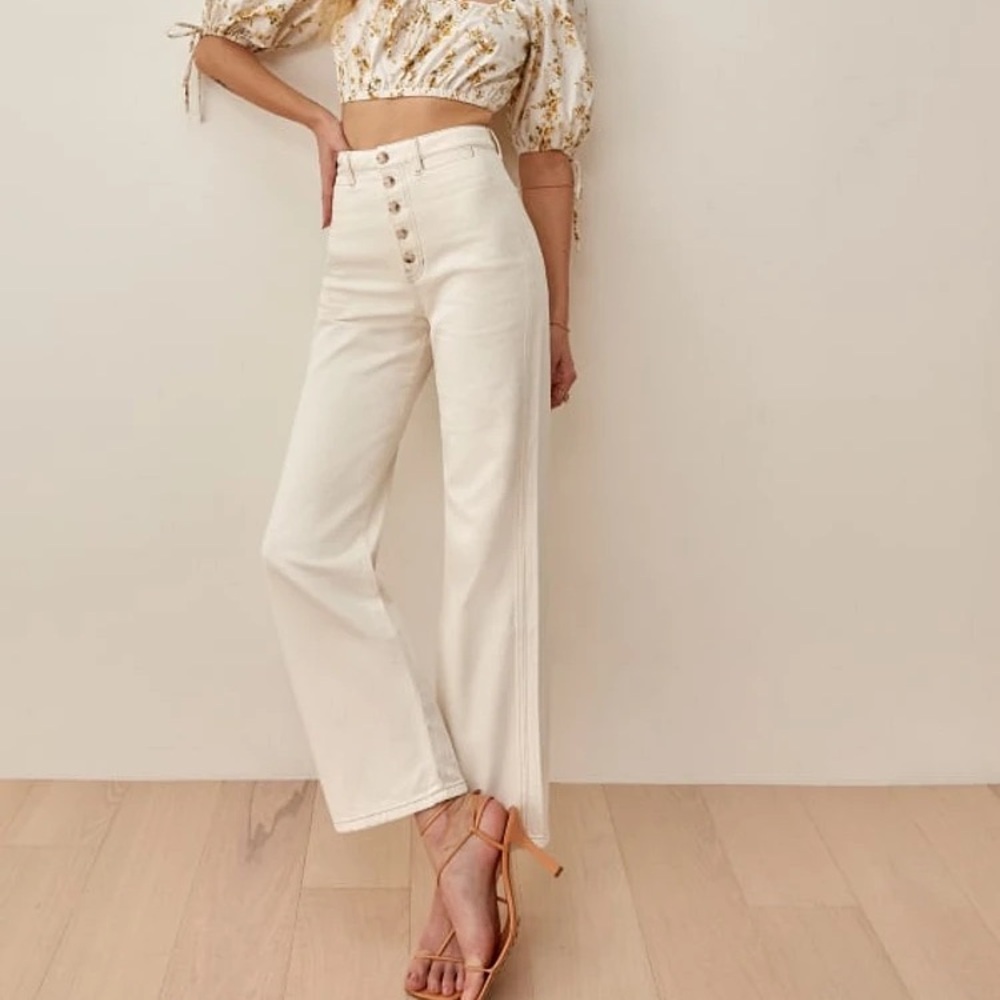 Reformation Lexi High Rise Wide Leg Jeans in Off-White, Size 23
